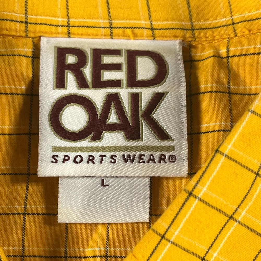 Red Oak Sportswear Wichita State Shockers Vintage Long Sleeve Button Up - Picture 6 of 8
